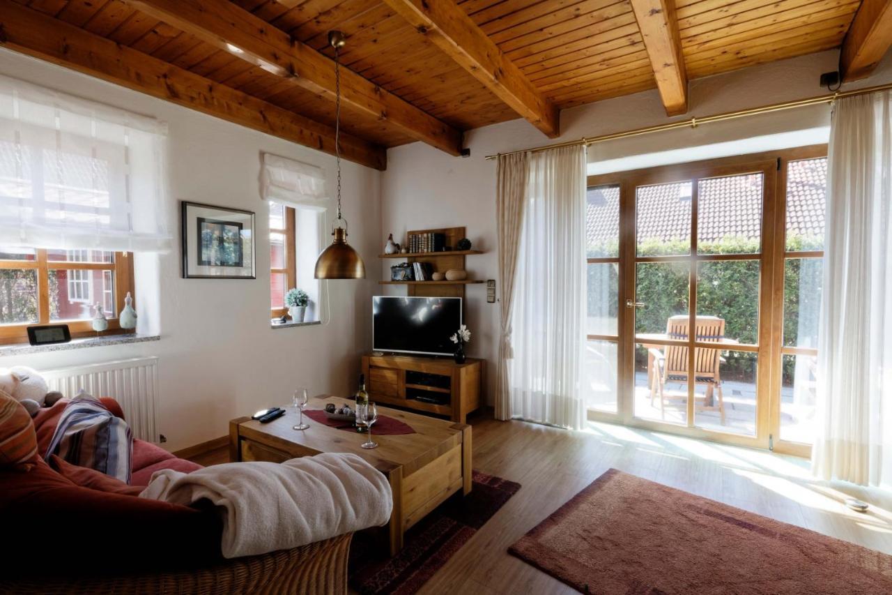 Ferienhaus Henny: 6 Geh-Minuten Vom Hafen. Privater Garten Jemgum Екстериор снимка